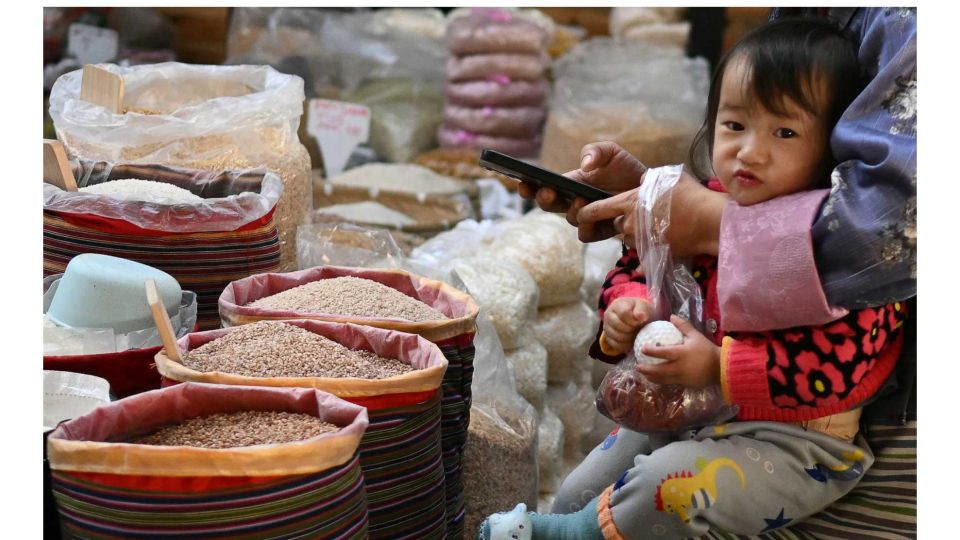 AFP__20240112__34EM7P3__v1__MidRes__BhutanEconomy.jpg