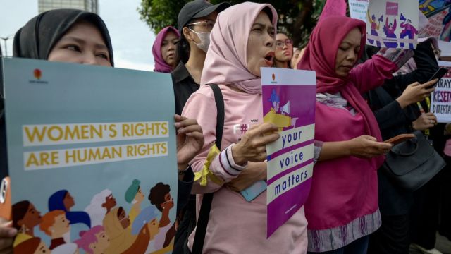 AFP__20240308__34L27L3__v1__MidRes__Indonesia8marchWomen.jpg