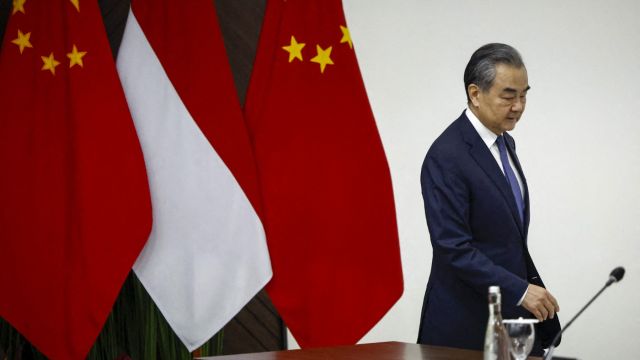 AFP__20240418__34PM6EY__v1__Preview__IndonesiaChinaDiplomacy.jpg