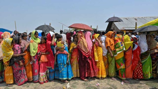 AFP__20240426__34QB8C8__v2__MidRes__TopshotIndiaPoliticsVote.jpg