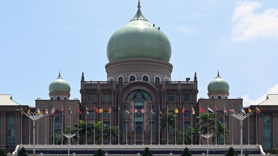 AFP__20240604__34UV2GM__v1__MidRes__MalaysiaPolitics.jpg
