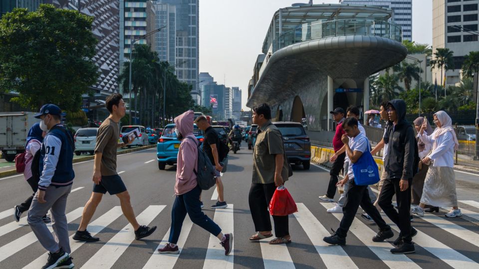 AFP__20240621__34Y22EH__v1__MidRes__IndonesiaLifestyle.jpg