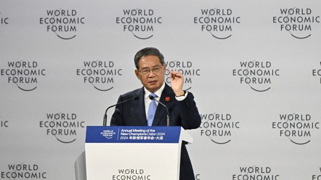 AFP__20240625__34YV3ET__v1__MidRes__ChinaEconomyWef.jpg