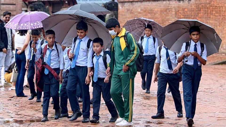 AFP__20240703__362K7PC__v1__MidRes__NepalWeatherRain.jpg