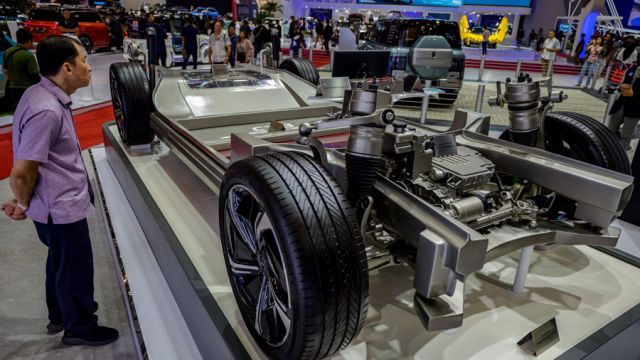 AFP__20240718__364F7Q6__v1__MidRes__IndonesiaAutoShow.jpg