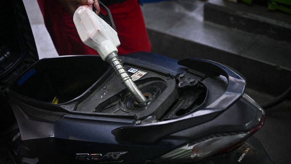 AFP__20250304__36ZB472__v1__MidRes__IndonesiaEconomyFuel.jpg