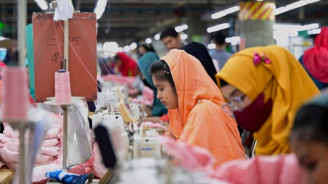 AFP__20250409__39MG7Q7__v1__MidRes__BangladeshUsEconomyTradeTariff1.jpg