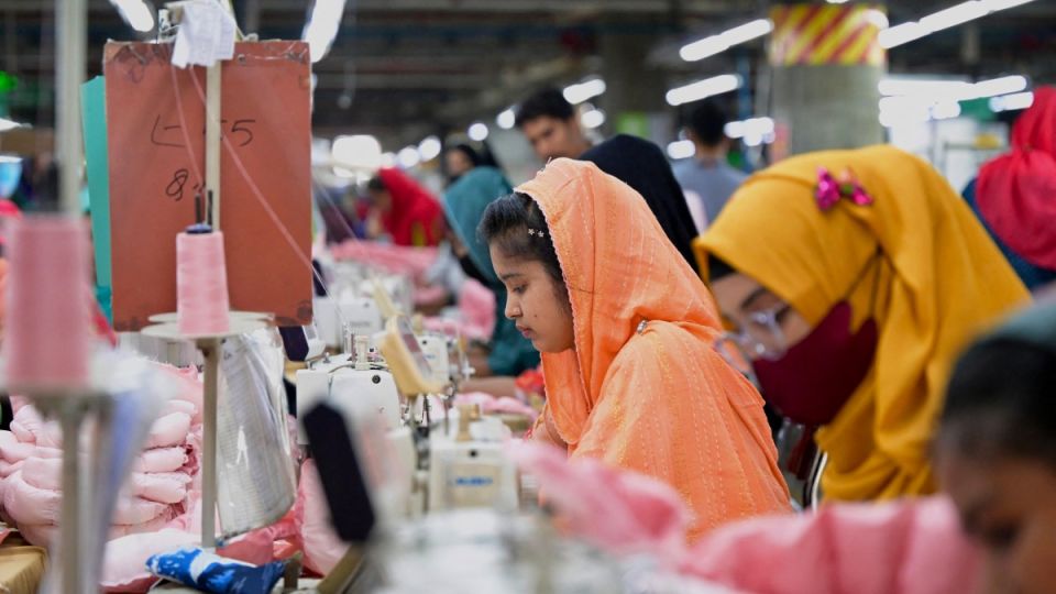 AFP__20250409__39MG7Q7__v1__MidRes__BangladeshUsEconomyTradeTariff1.jpg