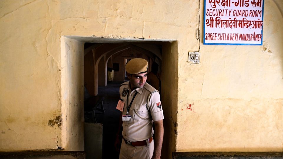 AFP__20250422__432W6YB__v1__MidRes__IndiaUsPoliticsDiplomacyTariffTrade.jpg