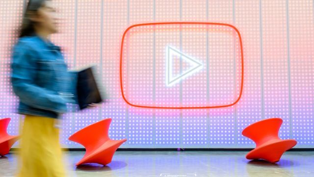 AFP__20250423__43A69AX__v1__HighRes__GoogleCelebrates20thAnniversaryOfFirstVideoUplo1.jpg