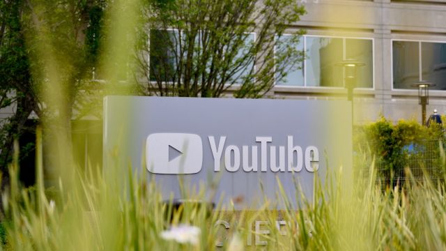 AFP__20250423__43A69AY__v1__MidRes__GoogleCelebrates20thAnniversaryOfFirstVideoUploa.jpg