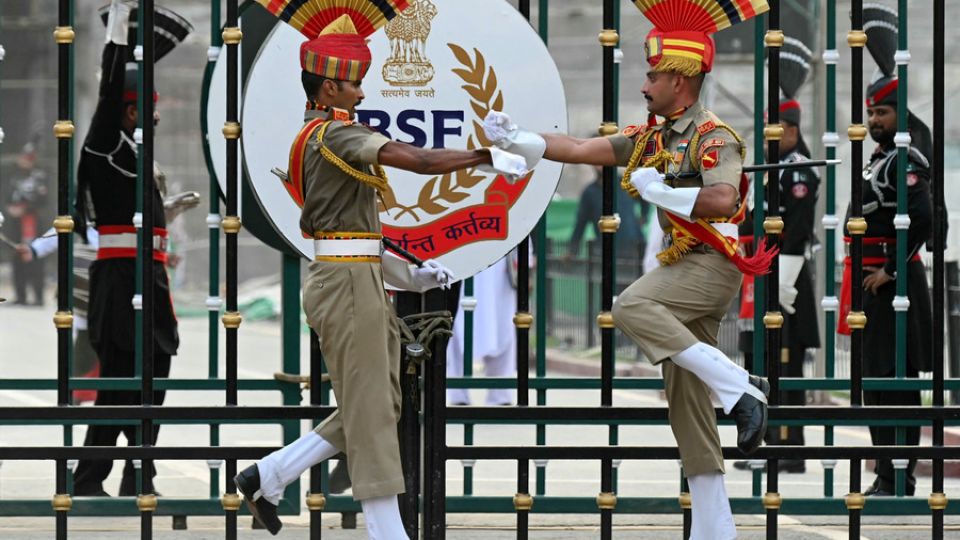 AFP__20250520__47G42CR__v1__HighRes__IndiaPakistanKashmirUnrestBorder1.jpg
