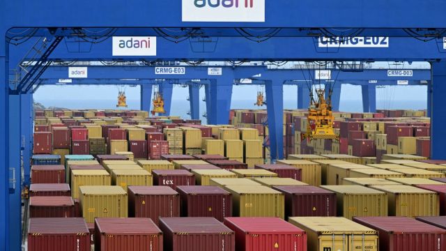 AFP__20250609__49NR4DU__v1__MidRes__IndiaEconomyTransportShipping.jpg