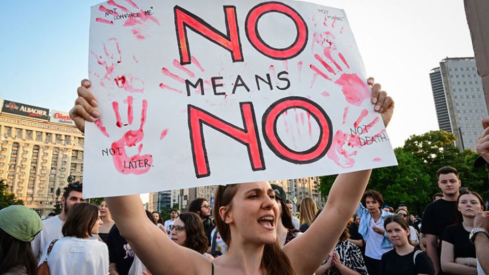 AFP__20250618__62WT8CP__v1__MidRes__RomaniaDomesticViolenceProtest.jpg