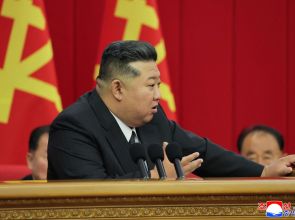 China accepting thousands of North Korean workers, sources say