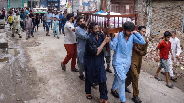 AFP__20250628__644T8T2__v1__MidRes__PakistanWeatherClimate.jpg