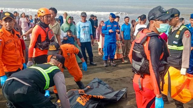 AFP__20250703__64LL3EH__v1__MidRes__IndonesiaMaritimeAccident.jpg