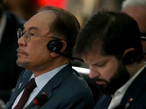 PM Anwar called out by his own lawmakers as Malaysia’s judicial crisis heats up