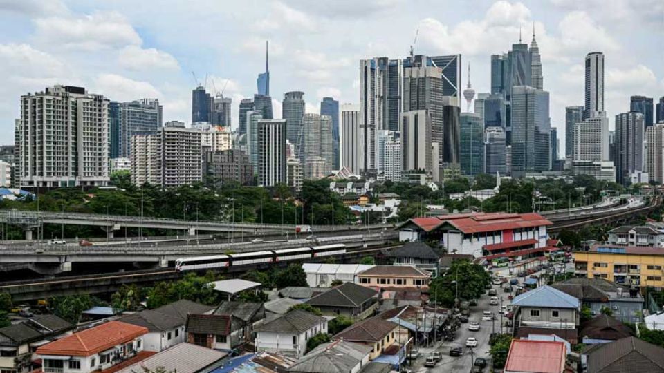 AFP__20250715__66RD9L8__v1__MidRes__MalaysiaEconomy.jpg
