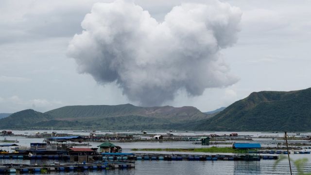 AFP__20250717__66ZL99E__v7__MidRes__PhilippinesVolcanoEruption.jpg
