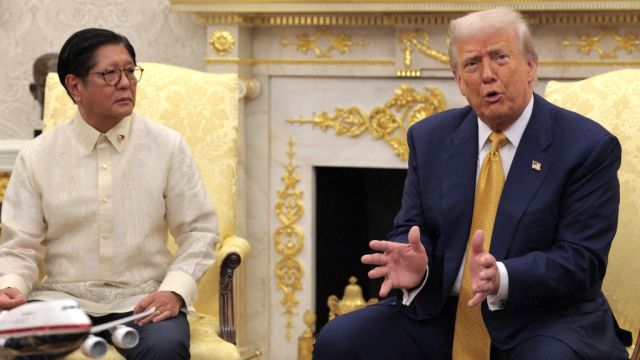 AFP__20250722__2226495052__v4__MidRes__PresidentTrumpHostsPhillipinesPresidentMarcos.jpg