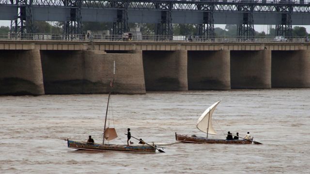 AFP__20250722__67FJ663__v1__MidRes__PakistanWeatherMonsoon.jpg