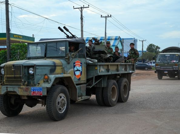 Thailand, Cambodia exchange heavy artillery fire as fighting rages for second day