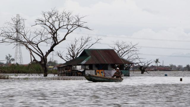 AFP__20250725__67TE863__v1__MidRes__PhilippinesWeatherFlood.jpg