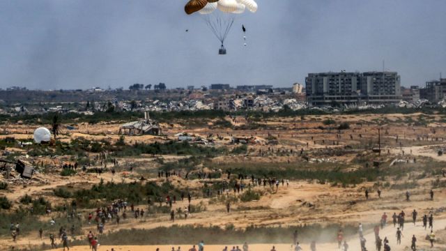 AFP__20250805__68RR9TB__v2__MidRes__TopshotPalestinianIsraelConflictGazaAid.jpg