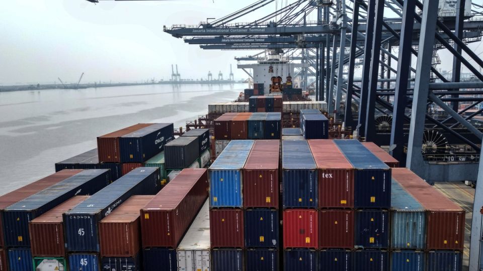 AFP__20250807__68YF3G3__v2__MidRes__IndonesiaUsTradeTariff.jpg
