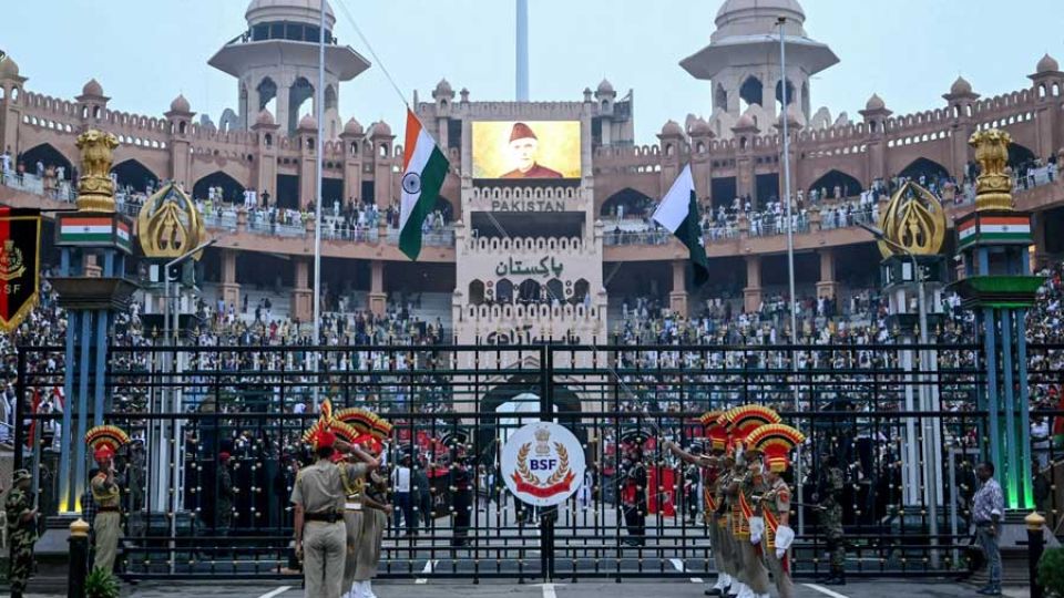 AFP__20250814__69KB2T8__v1__MidRes__IndiaPakistanPoliticsIndependenceDay.jpg