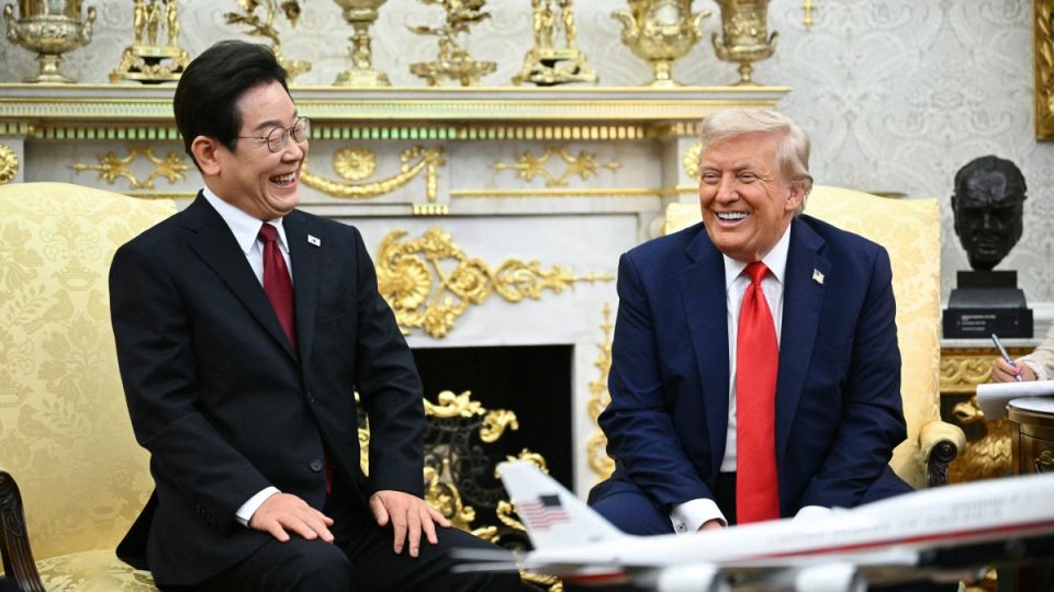 AFP__20250825__72EX9PW__v1__MidRes__UsSkoreaDiplomacy.jpg