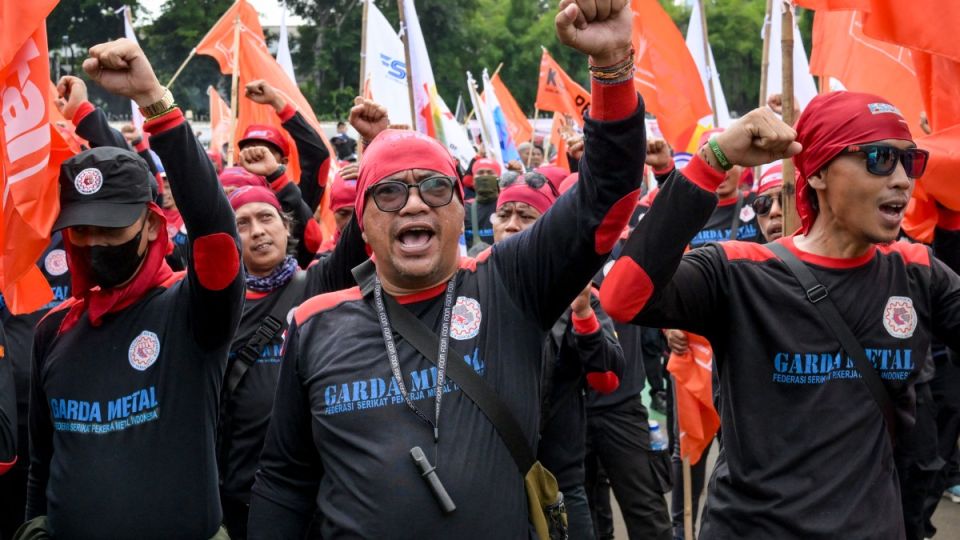AFP__20250828__72N47ML__v1__MidRes__IndonesiaPoliticsLaborProtest.jpg