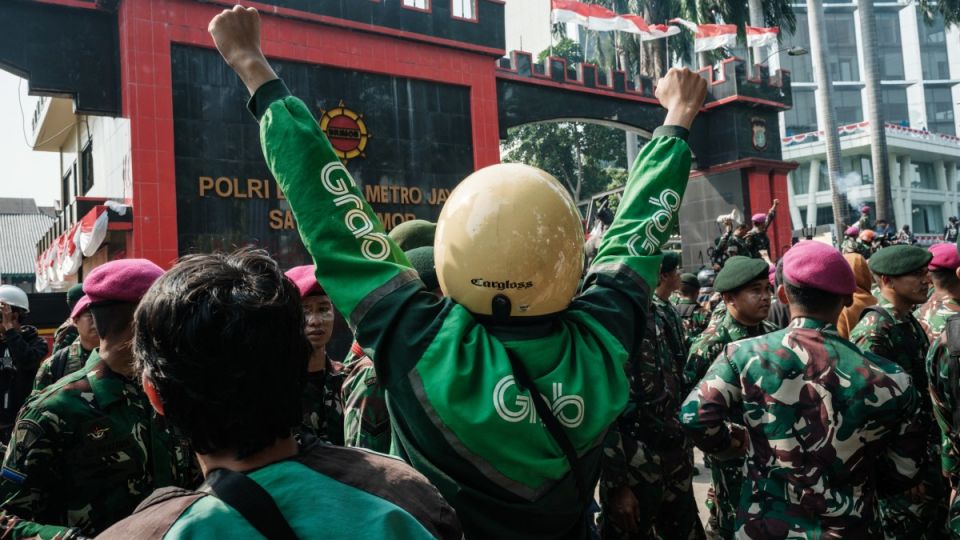 AFP__20250829__72TK2DL__v1__MidRes__IndonesiaProtestPolitics1.jpg