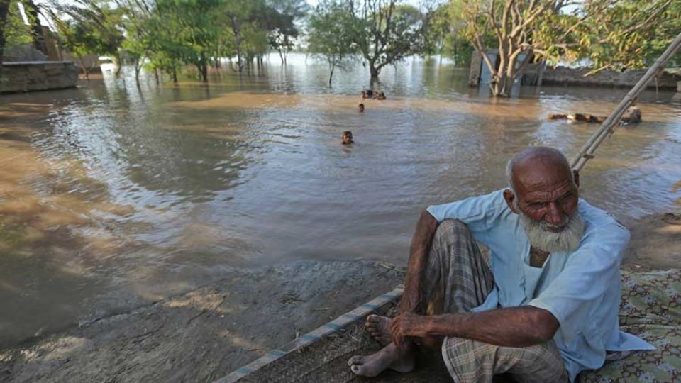 AFP__20250912__74BR3WG__v2__MidRes__TopshotPakistanWeatherMonsoonFlood.jpg