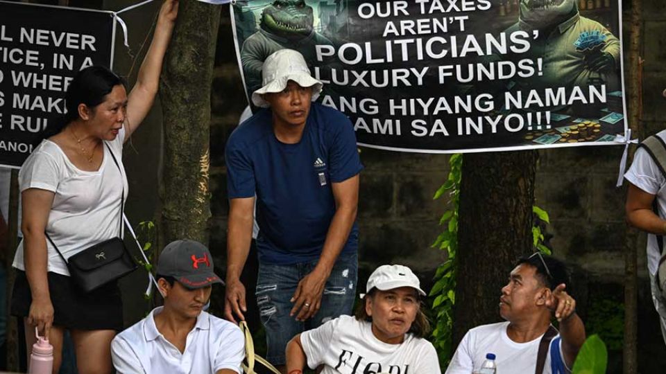 AFP__20250921__769V2AA__v1__MidRes__PhilippinesCorruptionInfrastructurePoliticsFlood.jpg