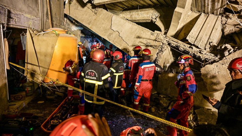 AFP__20250929__774Z72D__v1__MidRes__IndonesiaAccident.jpg