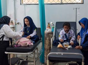 Nearly 2,000 students suffered from food poisoning from Indonesia’s free meals this year