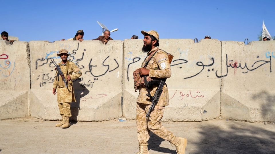 AFP__20251012__78HA7WF__v1__MidRes__AfghanistanPakistanUnrest.jpg