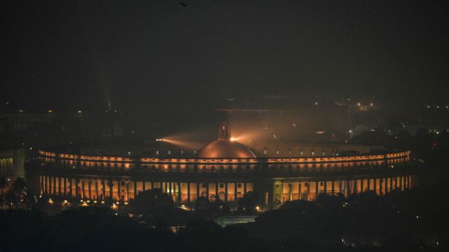 AFP__20251101__82PP7WG__v3__MidRes__TopshotIndiaEnvironmentPollution.jpg