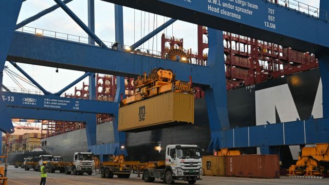 AFP__20251106__836H6GF__v1__MidRes__IndiaAdaniEnergy.jpg