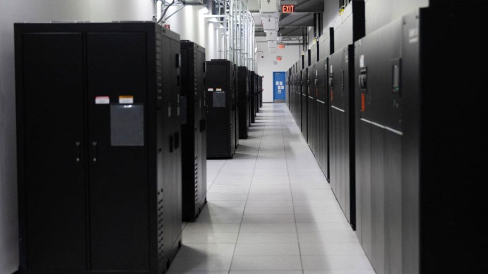 AFP__20251121__83XX29T__v1__MidRes__UsTechnologyAiDataCenter.jpg