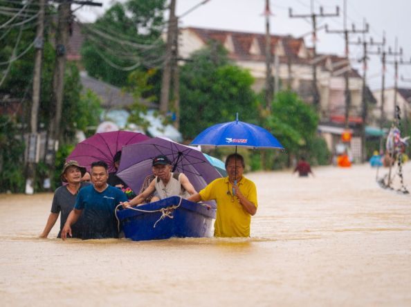 South-east Asia battered by storms and massive floods, death toll surpasses 600
