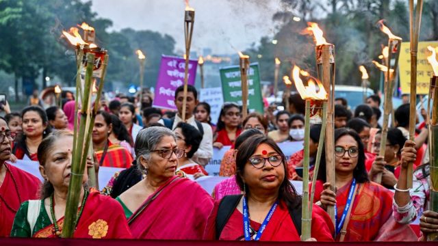 AFP__20251125__86477VE__v1__MidRes__BangladeshProtestWomen.jpg