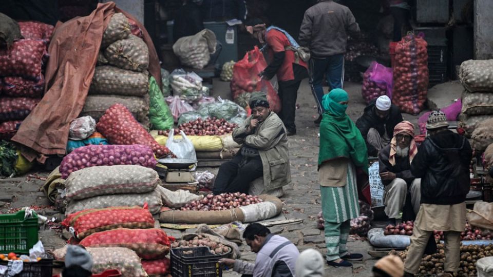 AFP__20251230__899N4J9__v1__MidRes__IndiaEconomyLifestyle.jpg