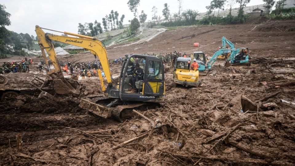 AFP__20260126__93YQ4RM__v6__MidRes__IndonesiaEnvironmentLandslide.jpg