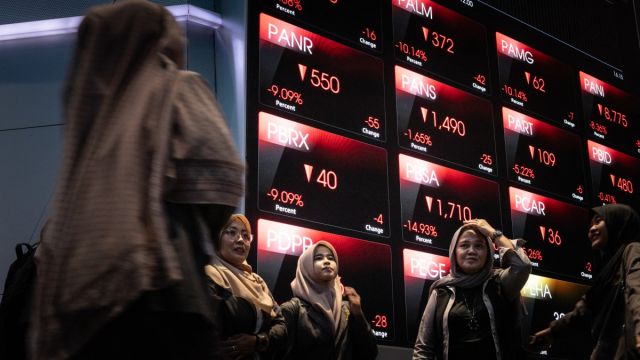 AFP__20260129__94E79VM__v1__MidRes__IndonesiaEconomyStocks.jpg