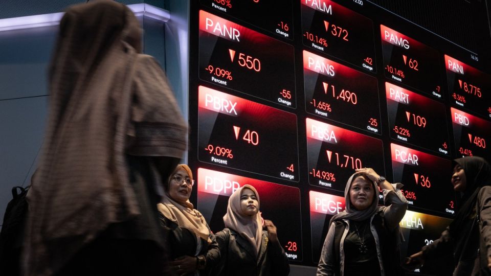 AFP__20260129__94E79VM__v1__MidRes__IndonesiaEconomyStocks.jpg
