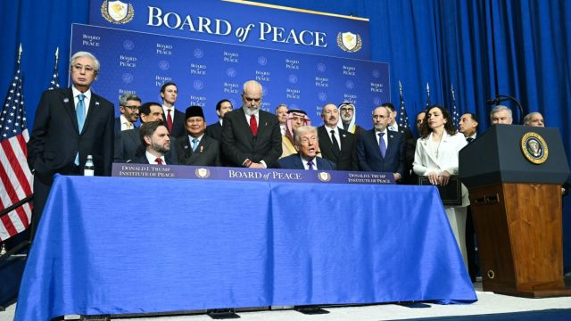 AFP__20260219__98946CE__v1__MidRes__UsPoliticsDiplomacyTrump.jpg