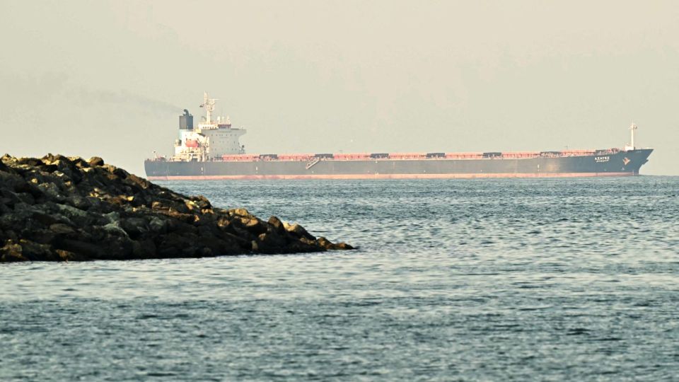 AFP__20260225__98WG8TR__v5__MidRes__UaeMaritimeTransport-1.jpg